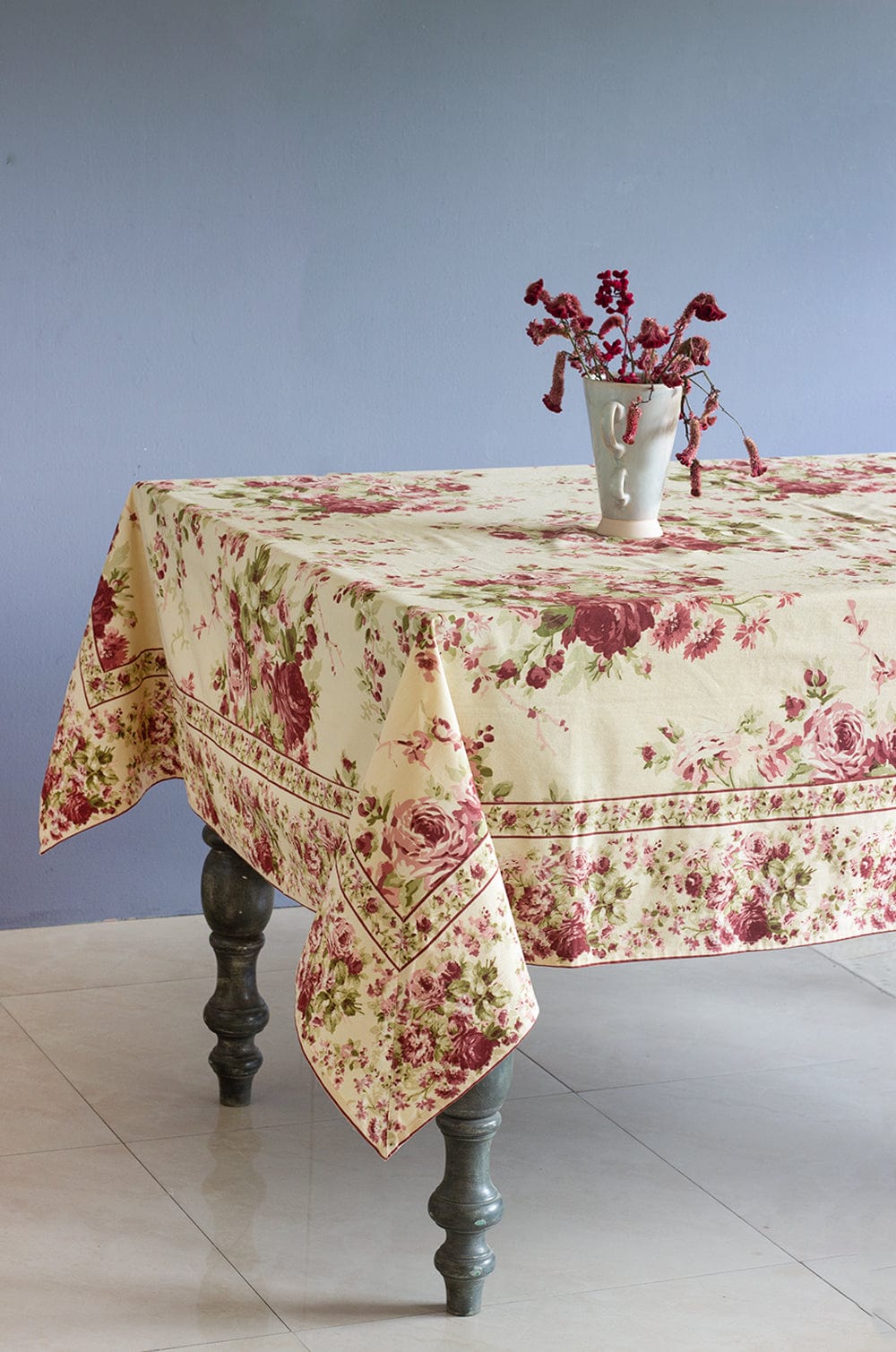 April Cornell Cottage Antique Dining Cloth -8 Seater