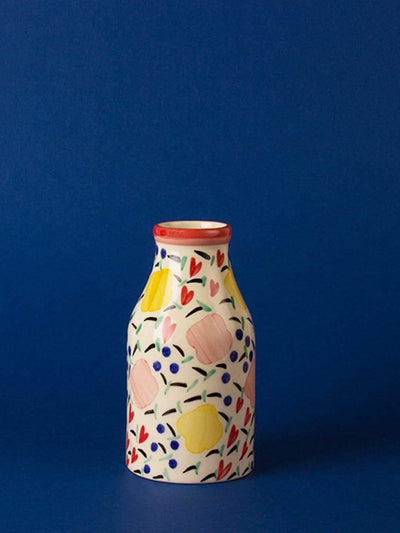 Milk Bottle Vase 

DIMENSIONS:
Small - Bottom Dia 2.5 x 4.5H Inches


Large - Bottom Dia 3.5 x 6.5H Inches

Made of Ceramic Stoneware
Milk Bottle VaseThe Wishing Chair