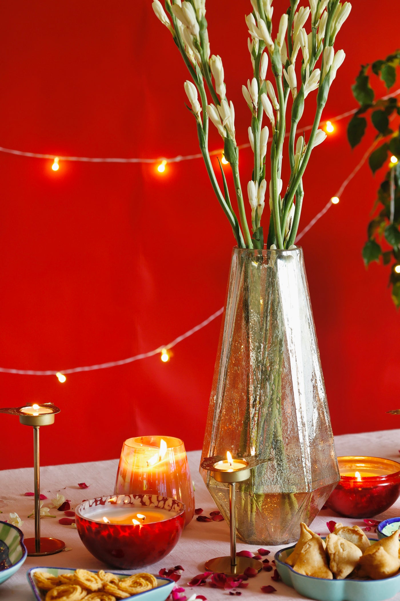 Tasseleate Glass Vase