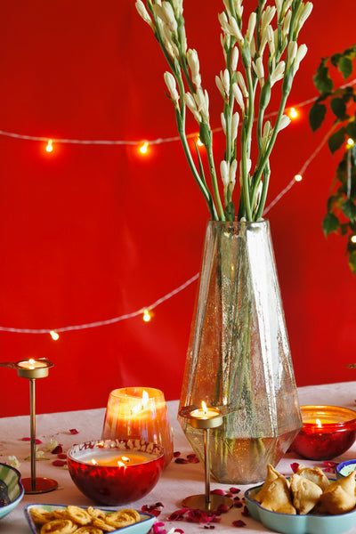 Tasseleate Glass Vase