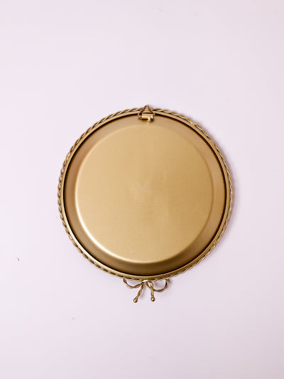 Vase Metal Wall Plate
