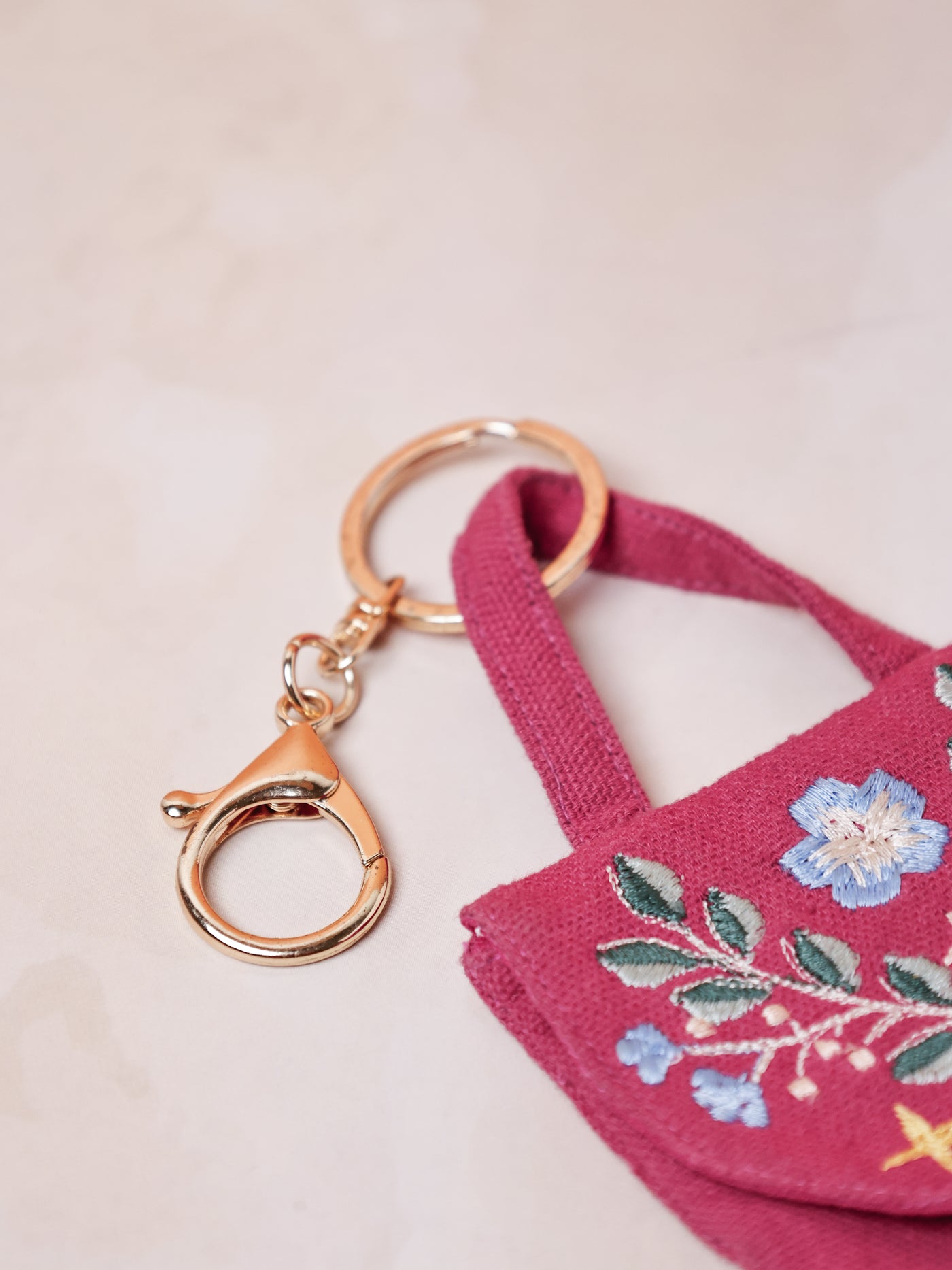 Botanica Airpod Case Storage Keychain