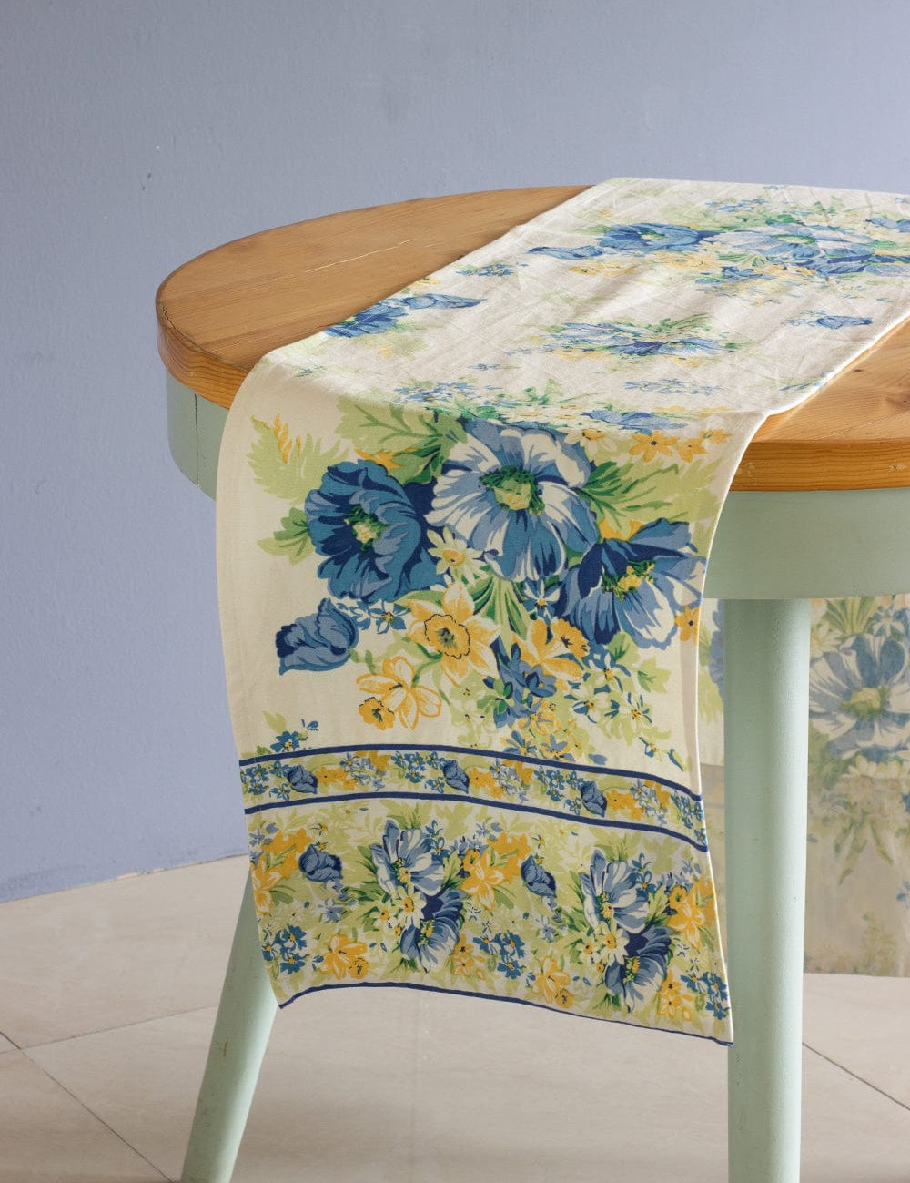 April Cornell Charming Ecru Runner