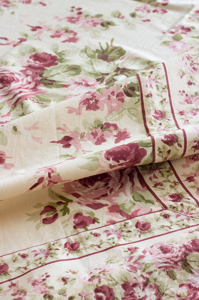 April Cornell Cottage Antique Dining Cloth -8 Seater