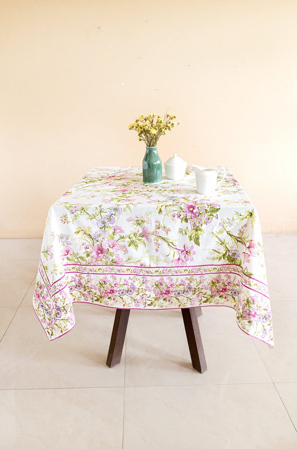 April Cornell Graceful Garden Ecru`Breakfast Cloth - 4 Seater
