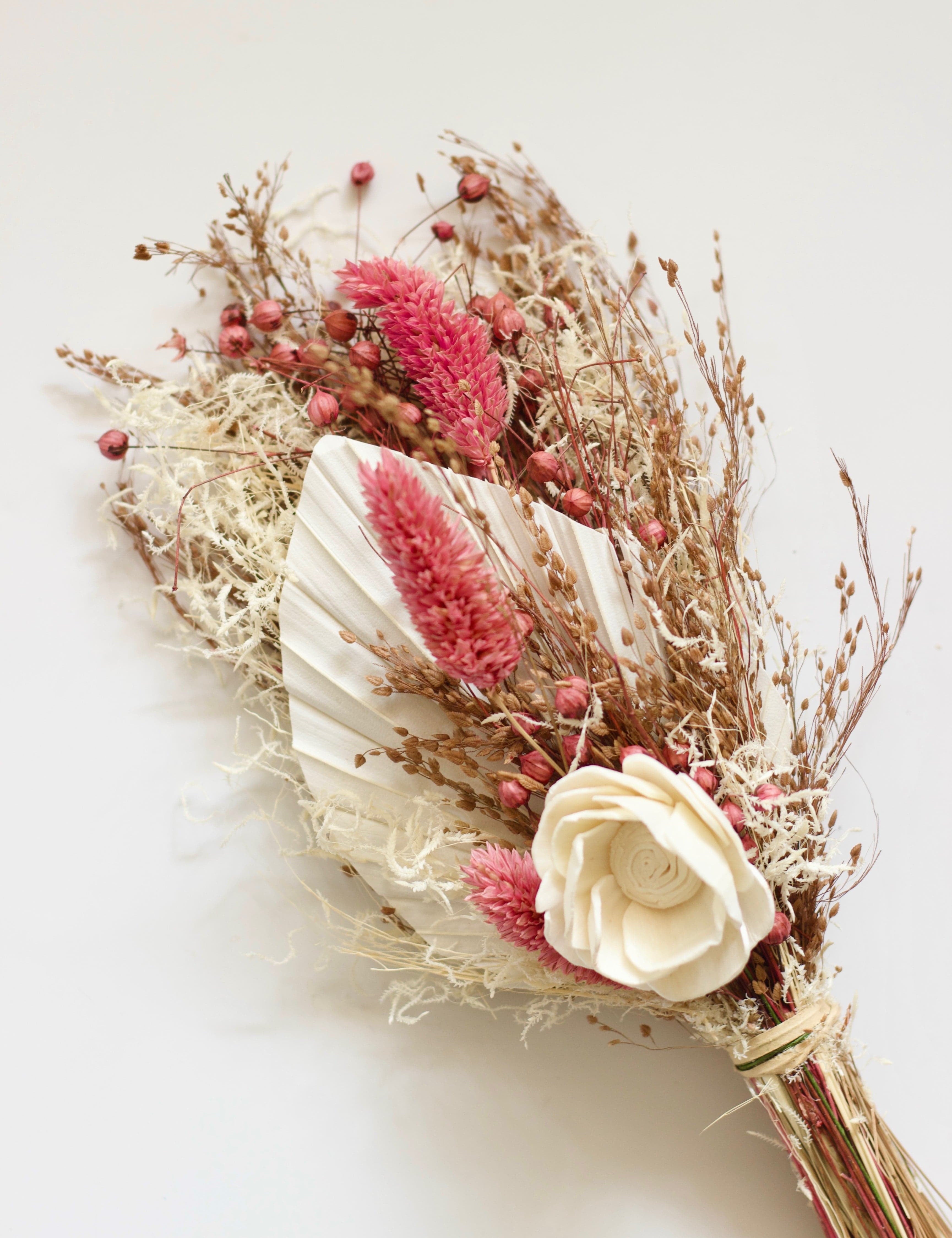 Arla Dried Flowers with Glass Vase