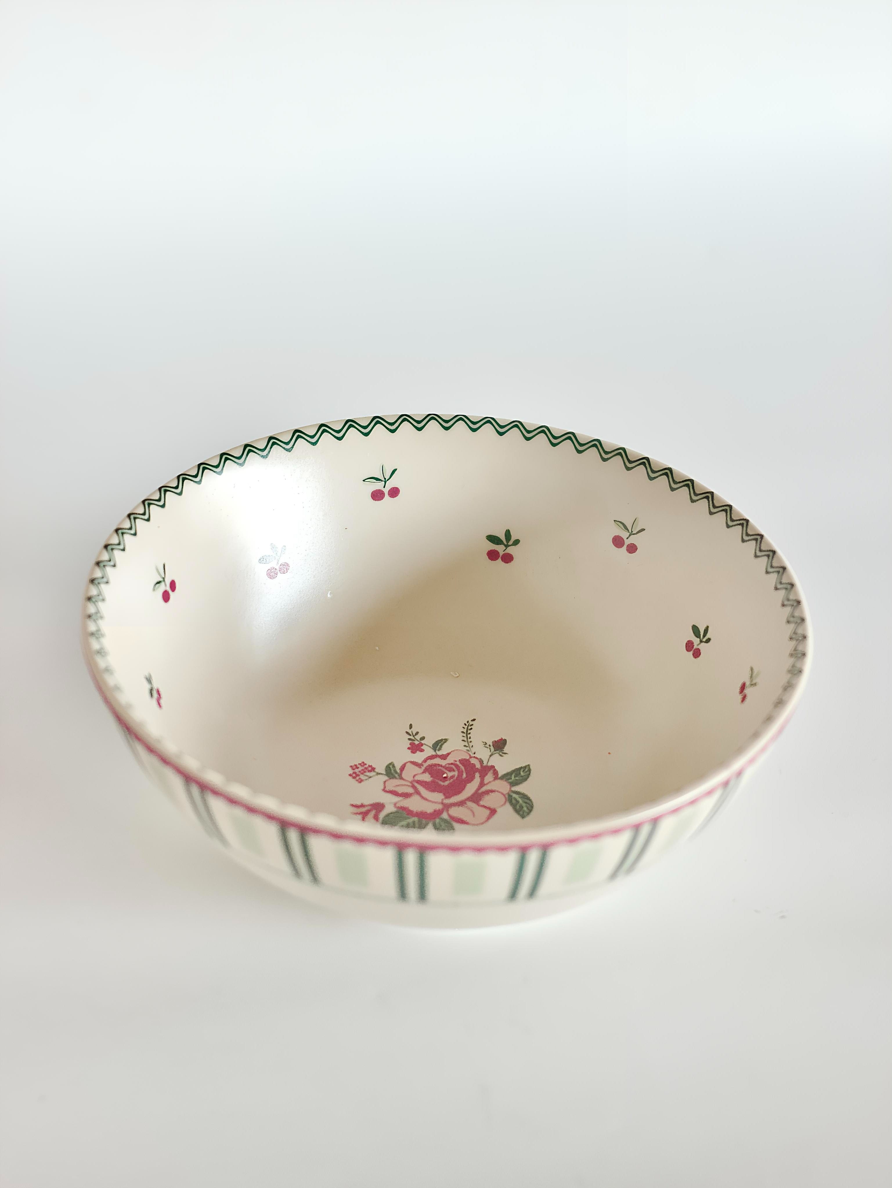 Bloomsberry Ceramic Bowl 17.5 cm | The Wishing Chair