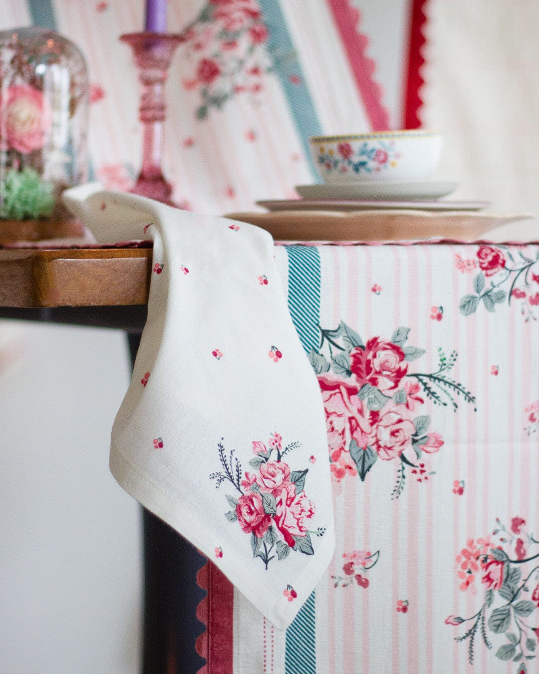 Blushstroke Fabric Napkins - Set of 6 | The Wishing Chair