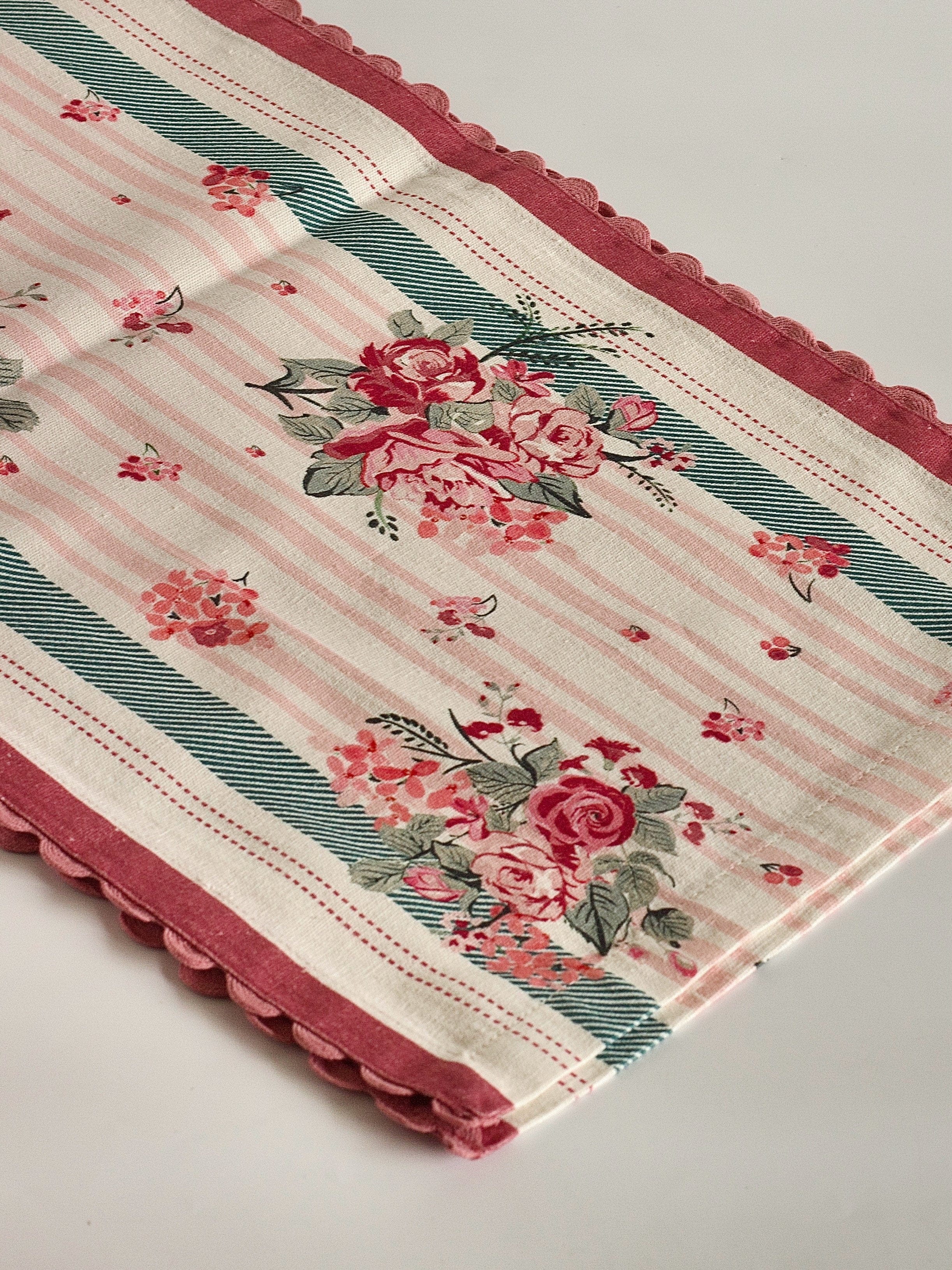 Blushstroke Table Linen Set