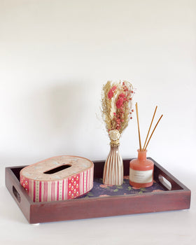 Bundle The House proud: A coral Entryway