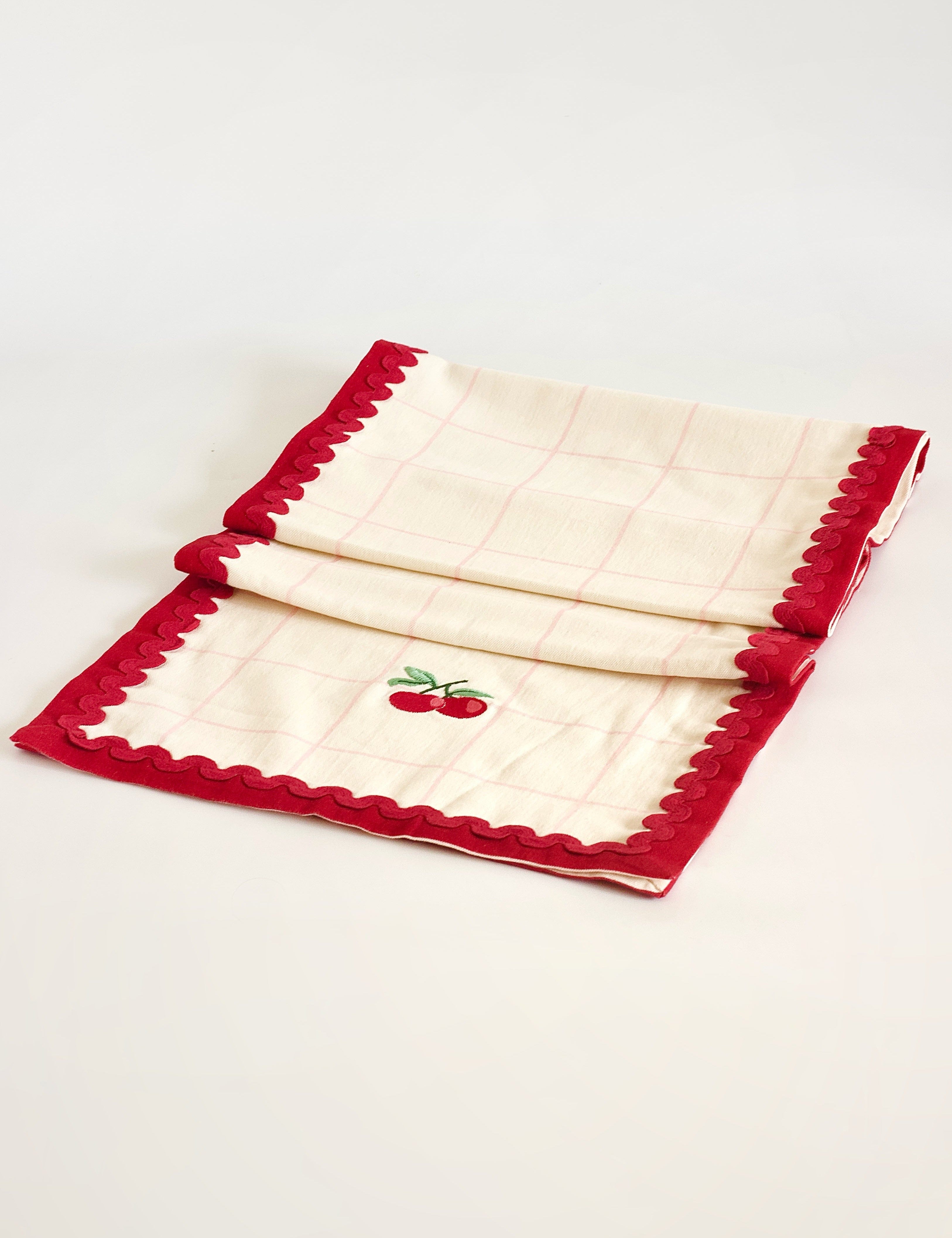 Cherry Crush Table Linen Set