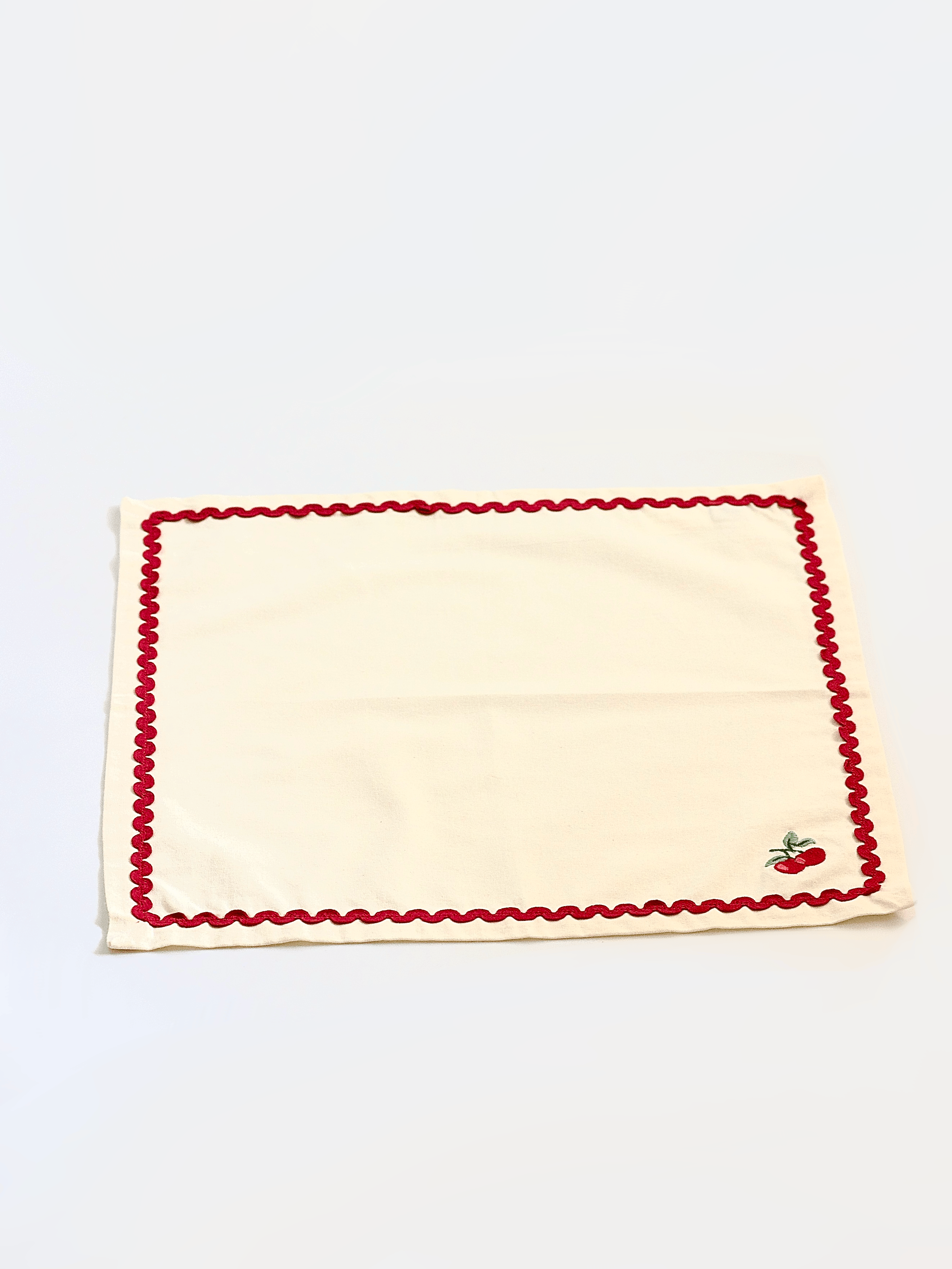 Cherry Crush Table Linen Set