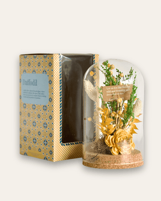 Dome Botanique -  Botanical Flowers in a Glass Cloche - Daffodil