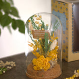 Dome Botanique -  Botanical Flowers in a Glass Cloche - Daffodil