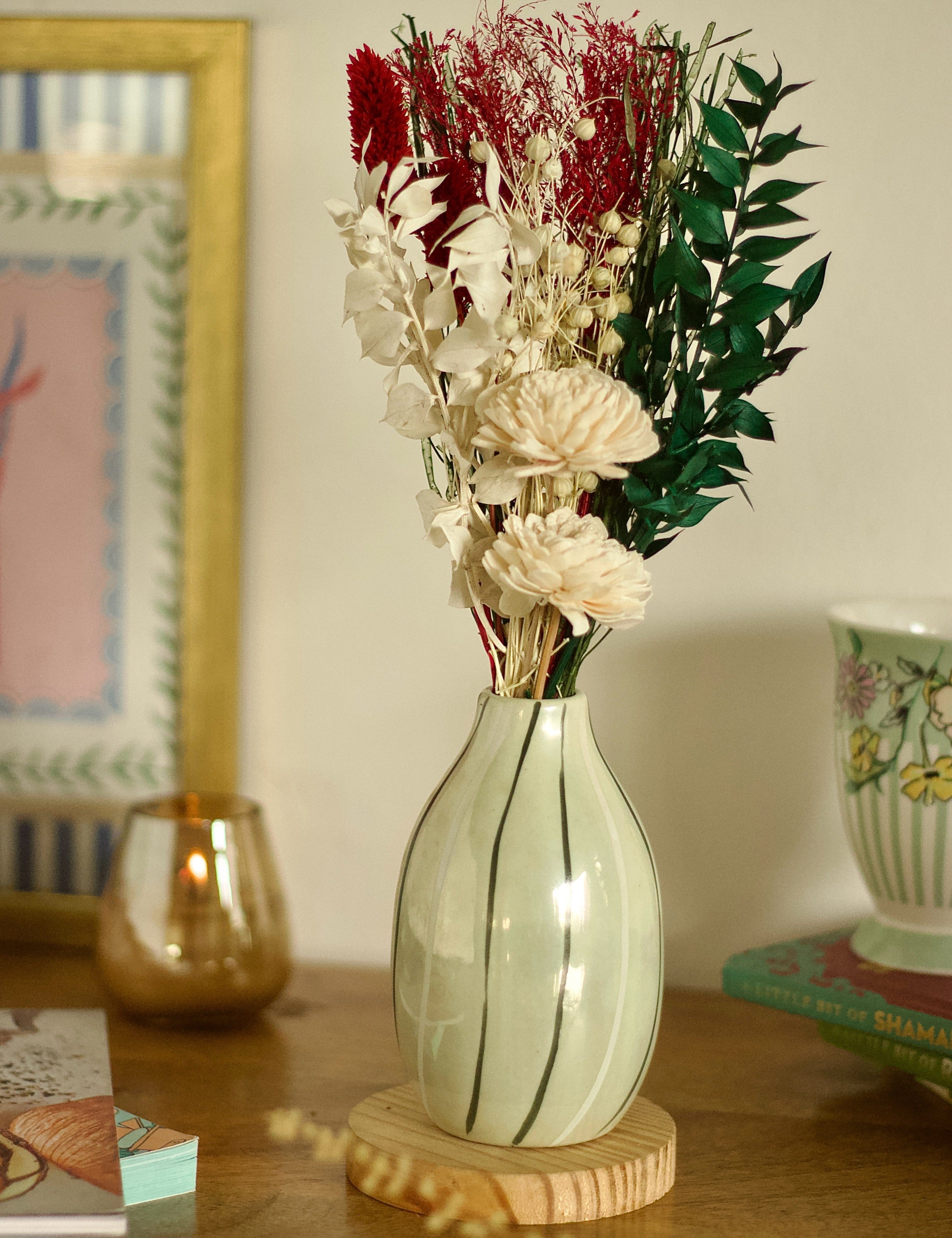 Dream Botanique Ceramic Vase with Botanical Flowers - Holly