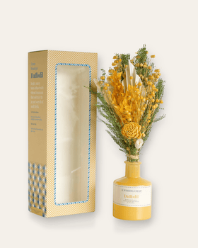 Dream Botanique Glass Vase with Botanical flowers - Daffodil