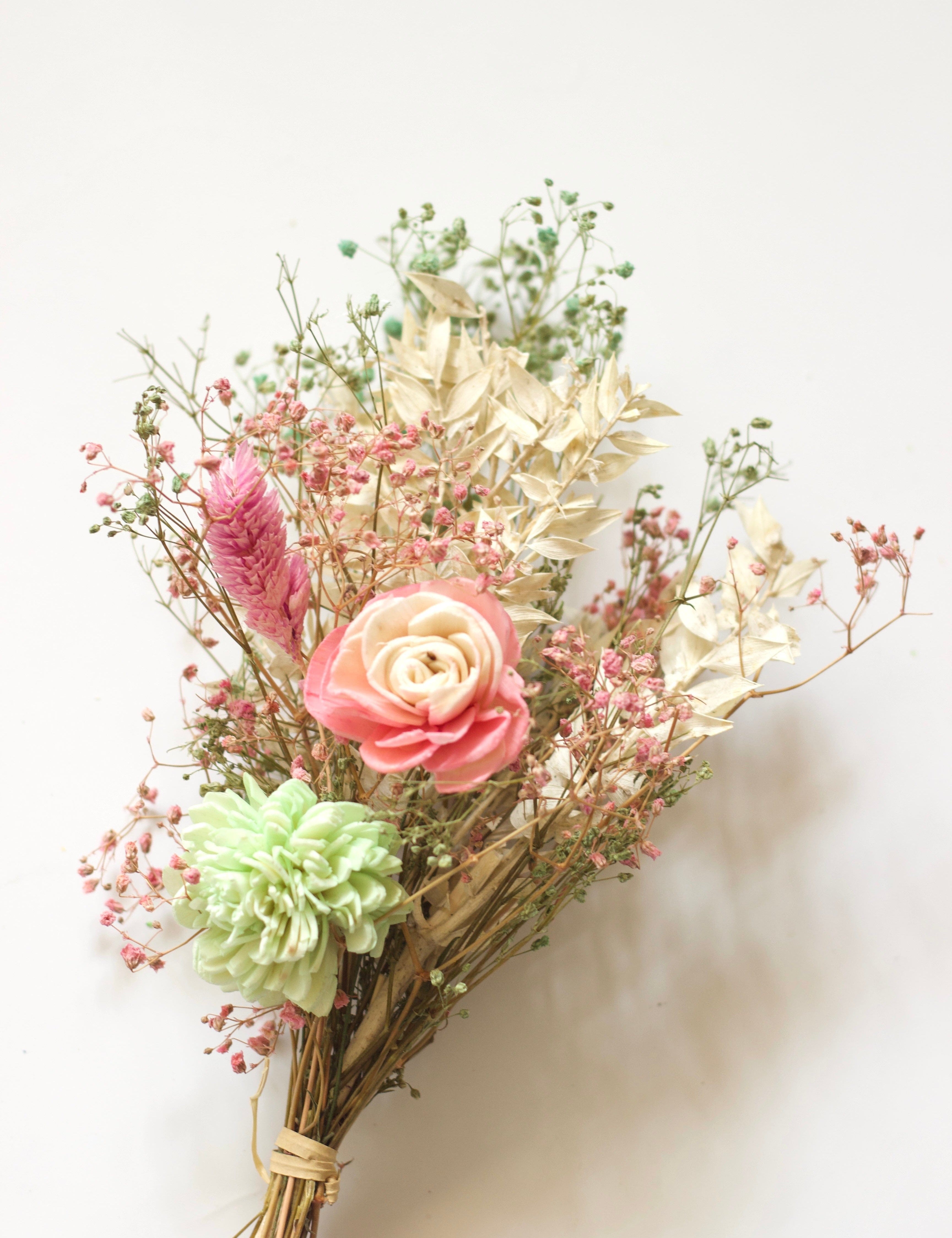 Dream Botanique Glass Vase with Botanical Flowers- Leaf Song
