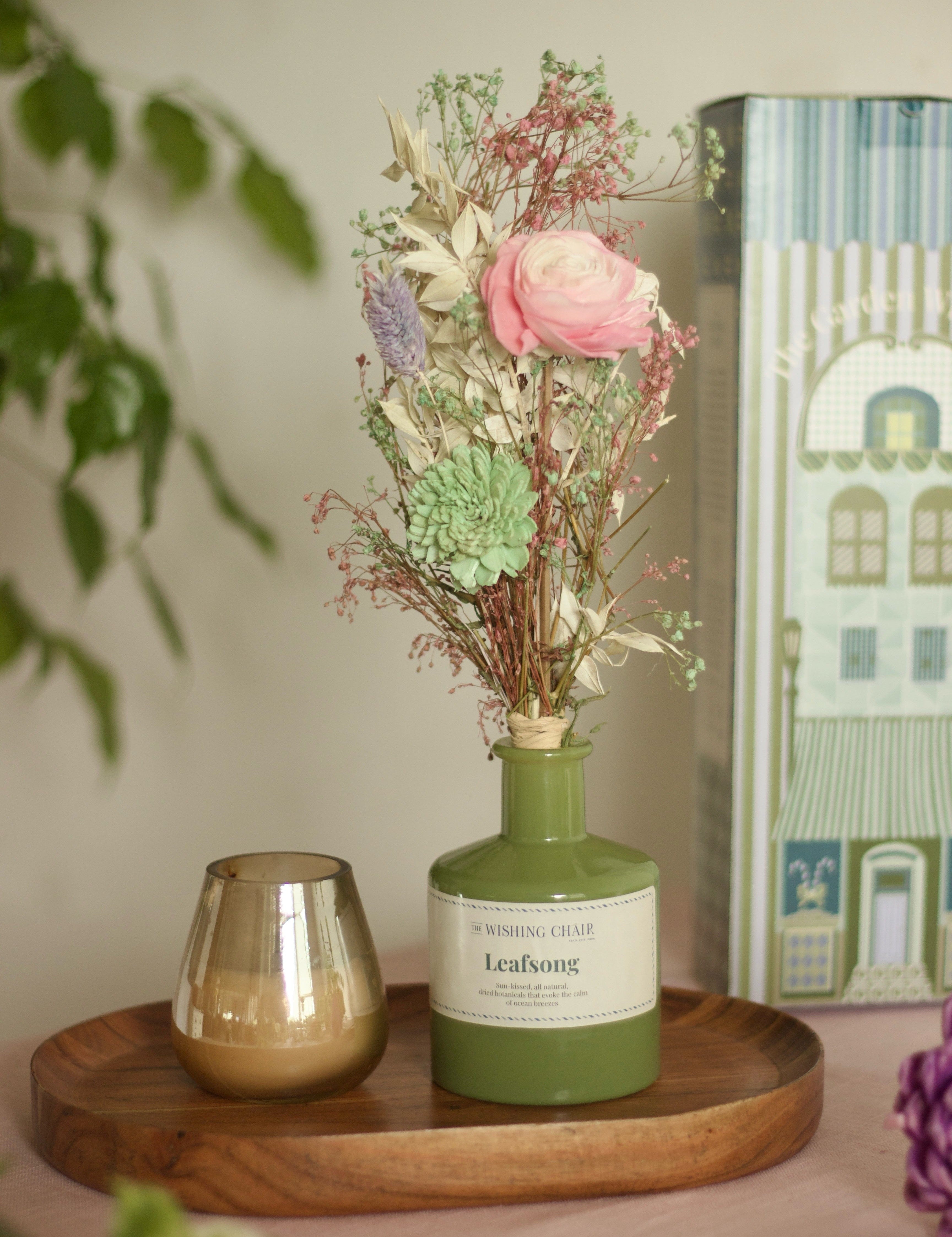 Dream Botanique Glass Vase with Botanical Flowers- Leaf Song