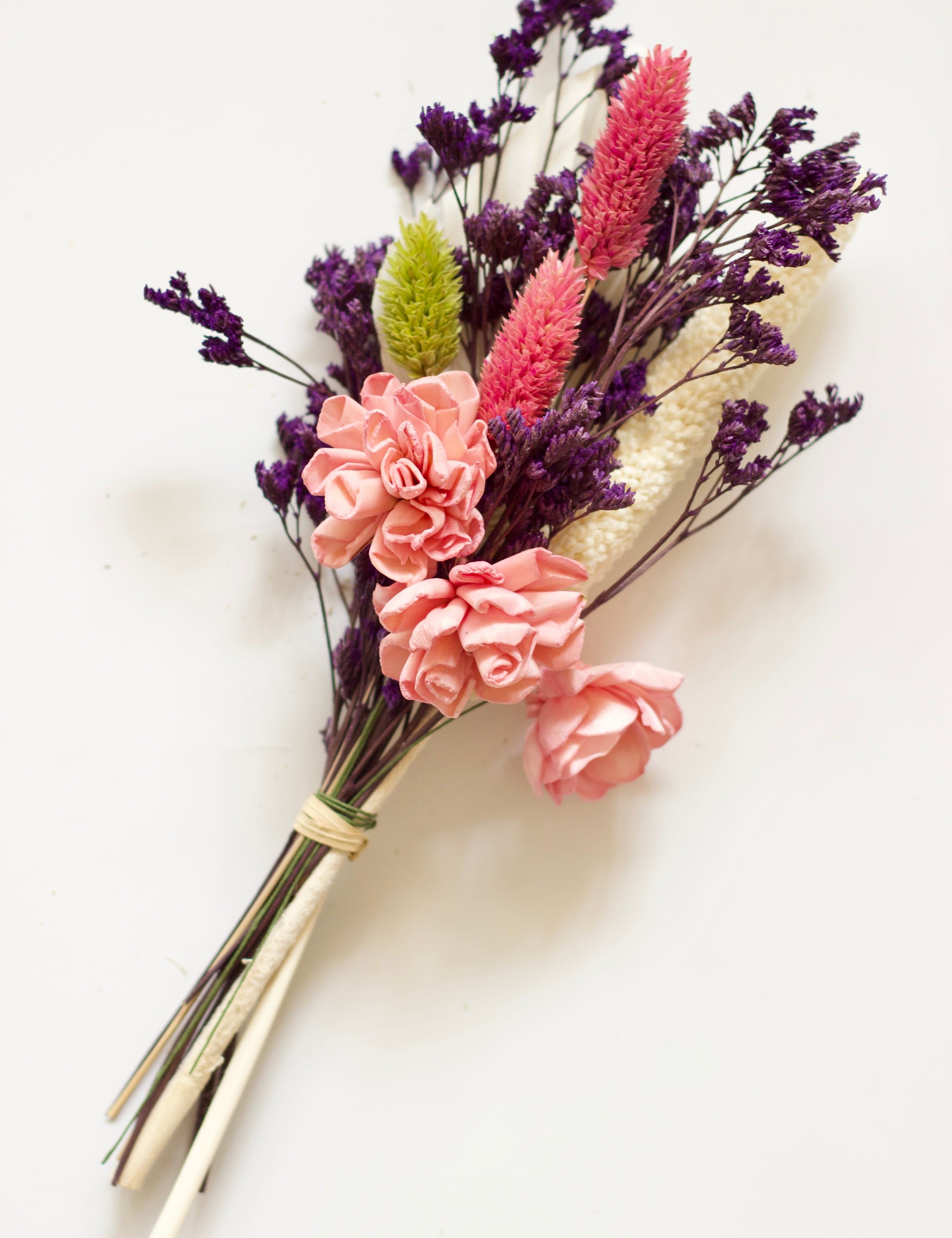 Dream Botanique Glass Vase with Botanical Flowers - Peony