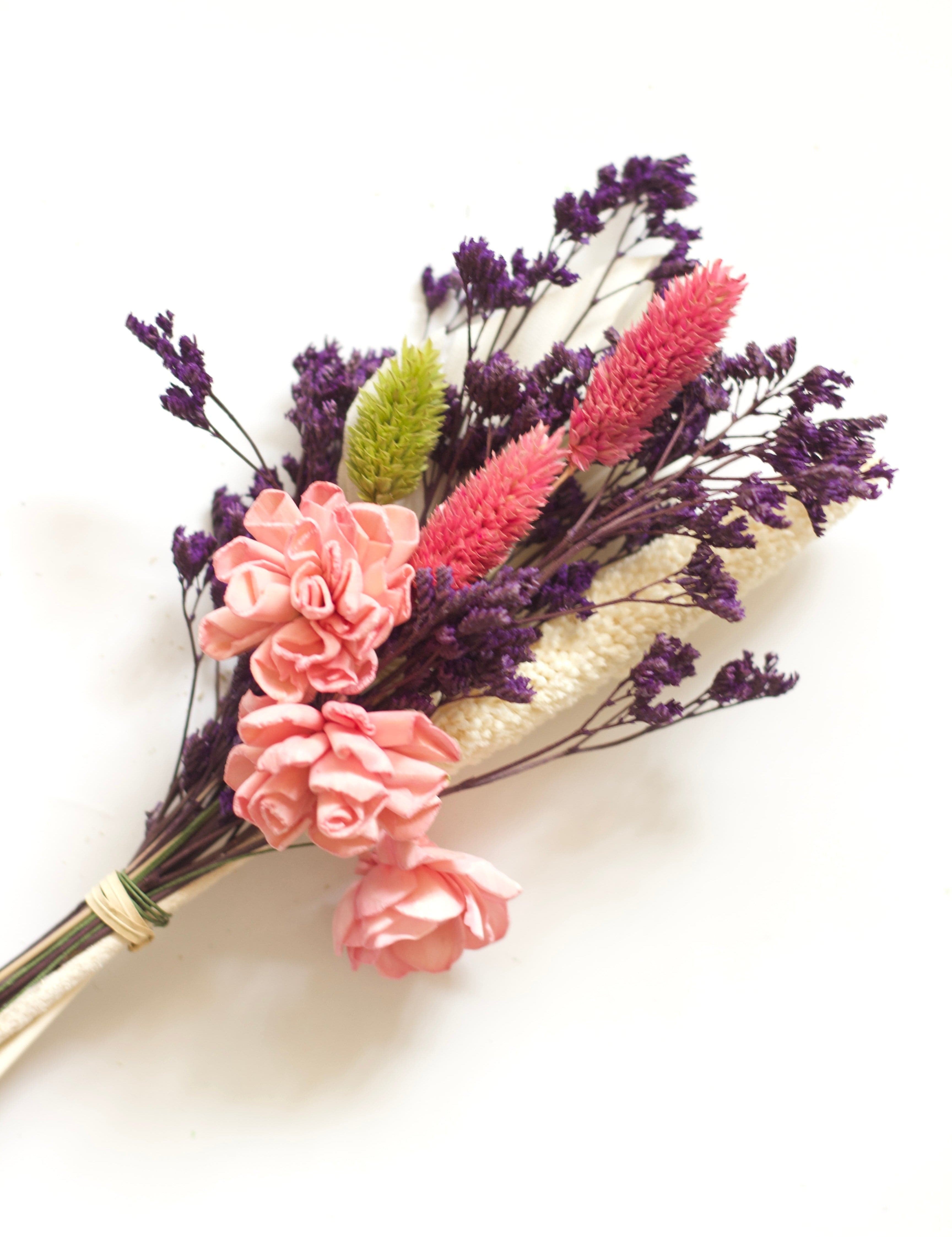 Dream Botanique Glass Vase with Botanical Flowers - Peony
