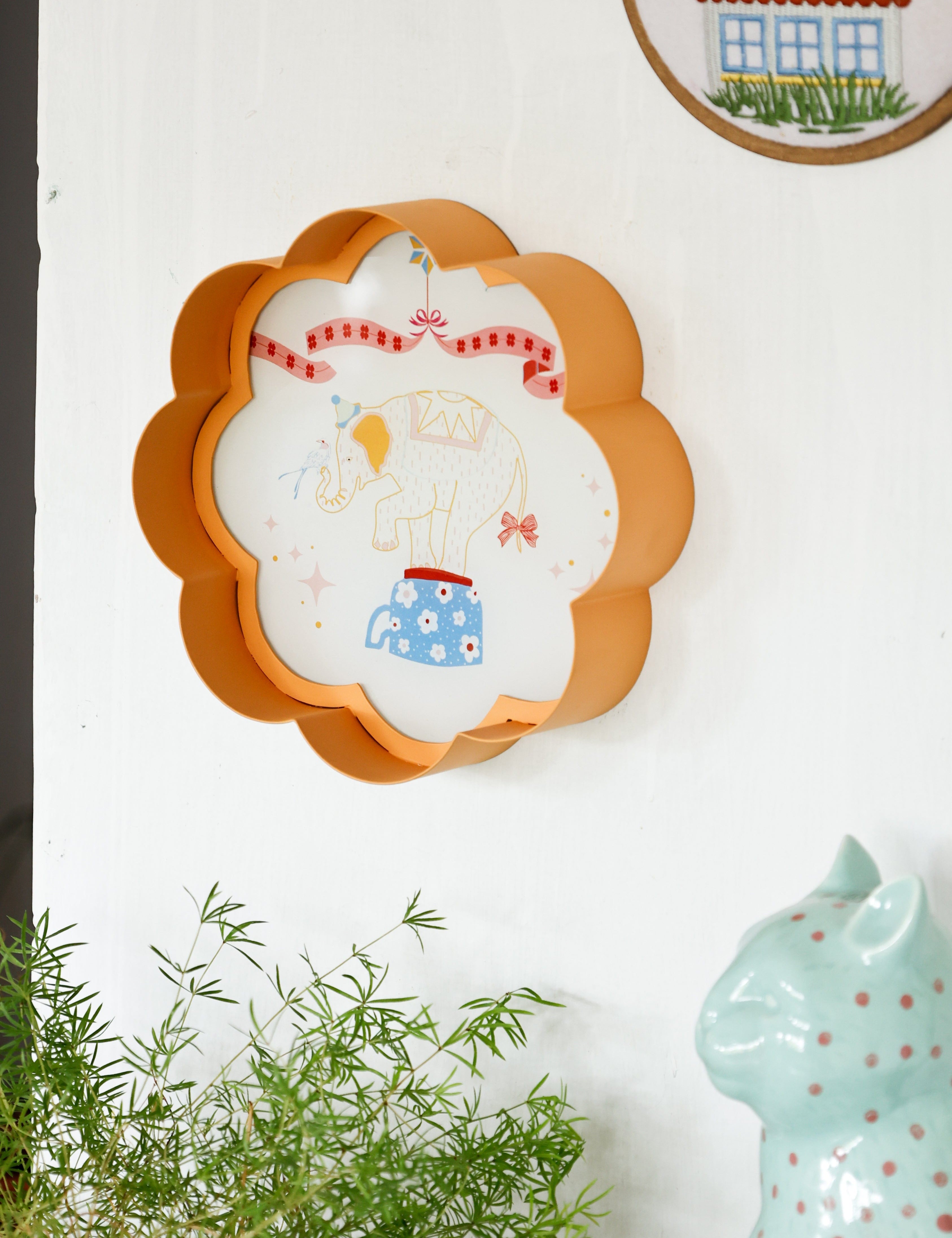 Ellie Metal Wall Plate