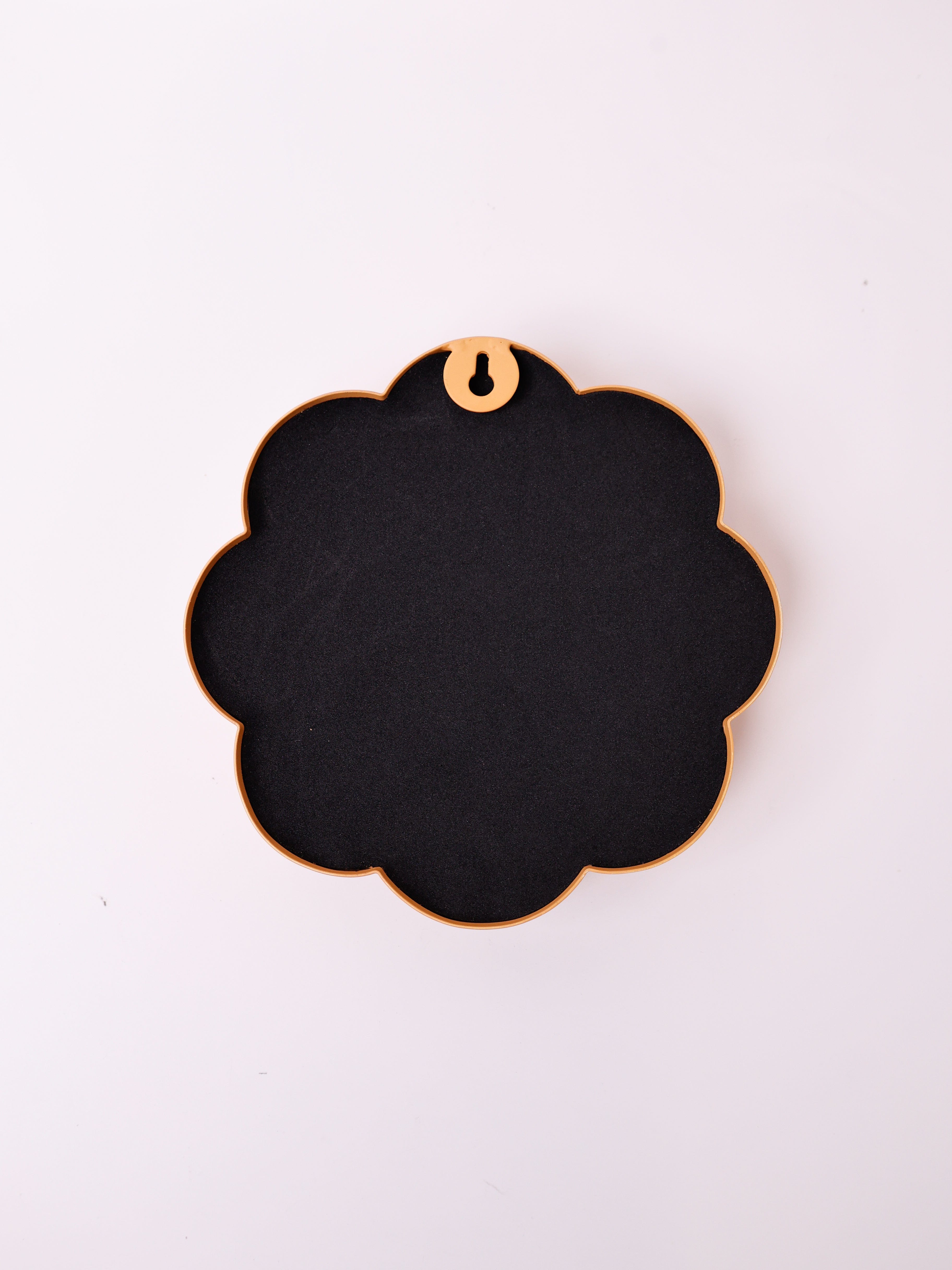 Ellie Metal Wall Plate