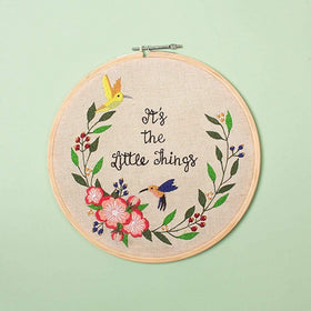 It's The Little Things Wall Hoop -10 Inch