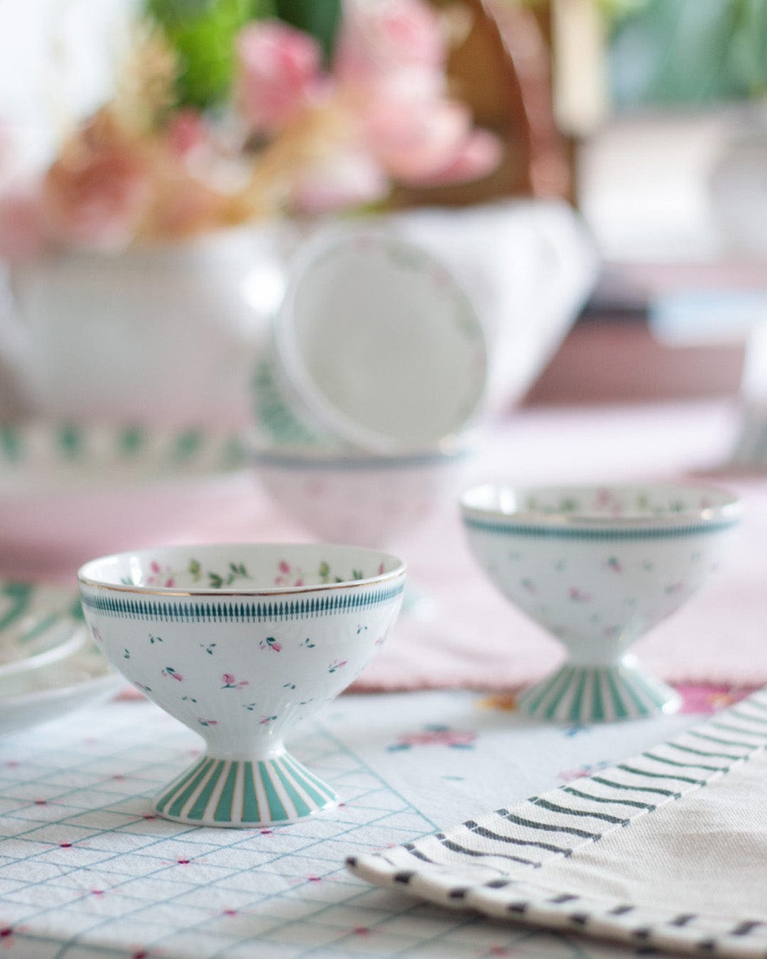 Magique by The Wishing Chair: Portrait of a Rose Dessert Cups - Set of 4