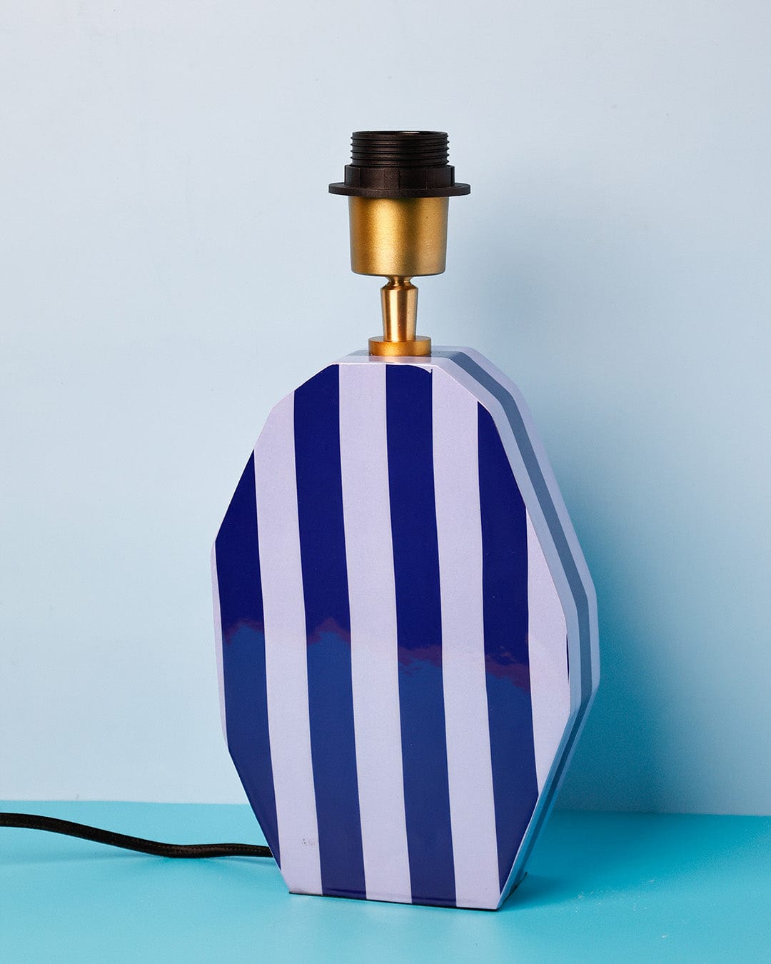 Lighting Stripes Delight Wooden Table Lamp