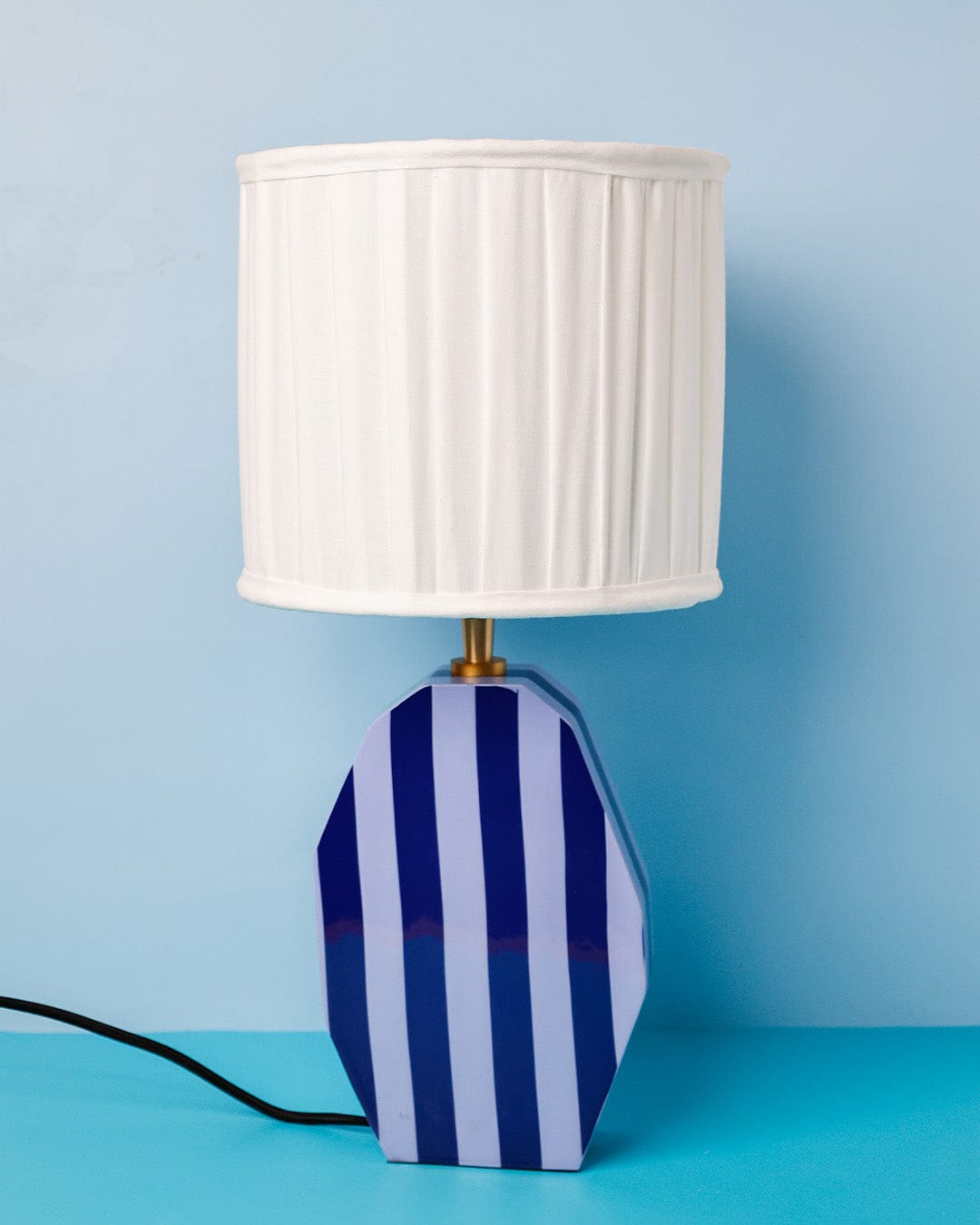 Lighting Stripes Delight Wooden Table Lamp