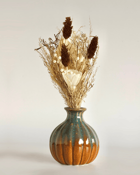 Moss Botanique - Ceramic vase with botanical Flowers