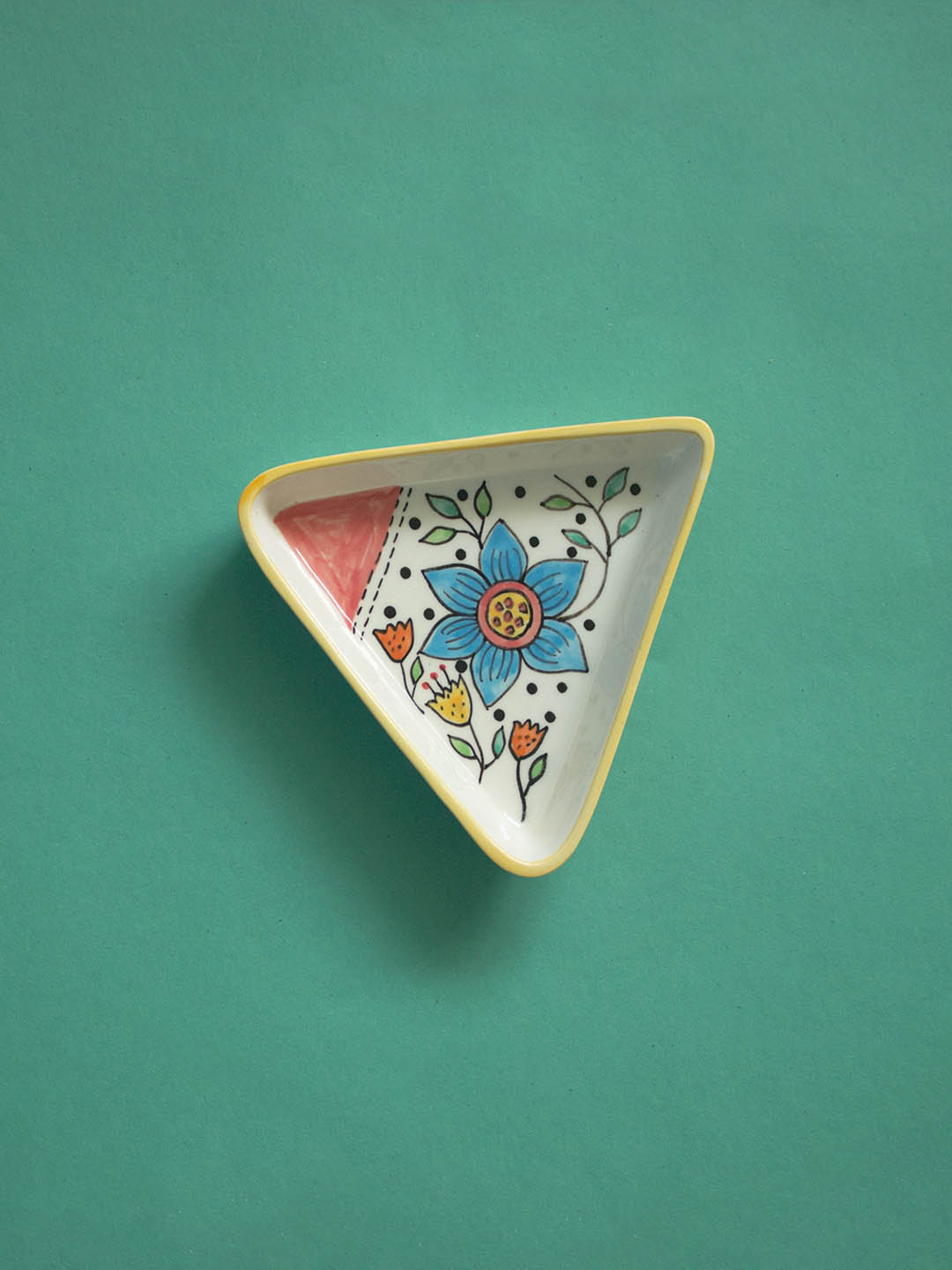 Ocean Song Triangle Plates- Set Of 3