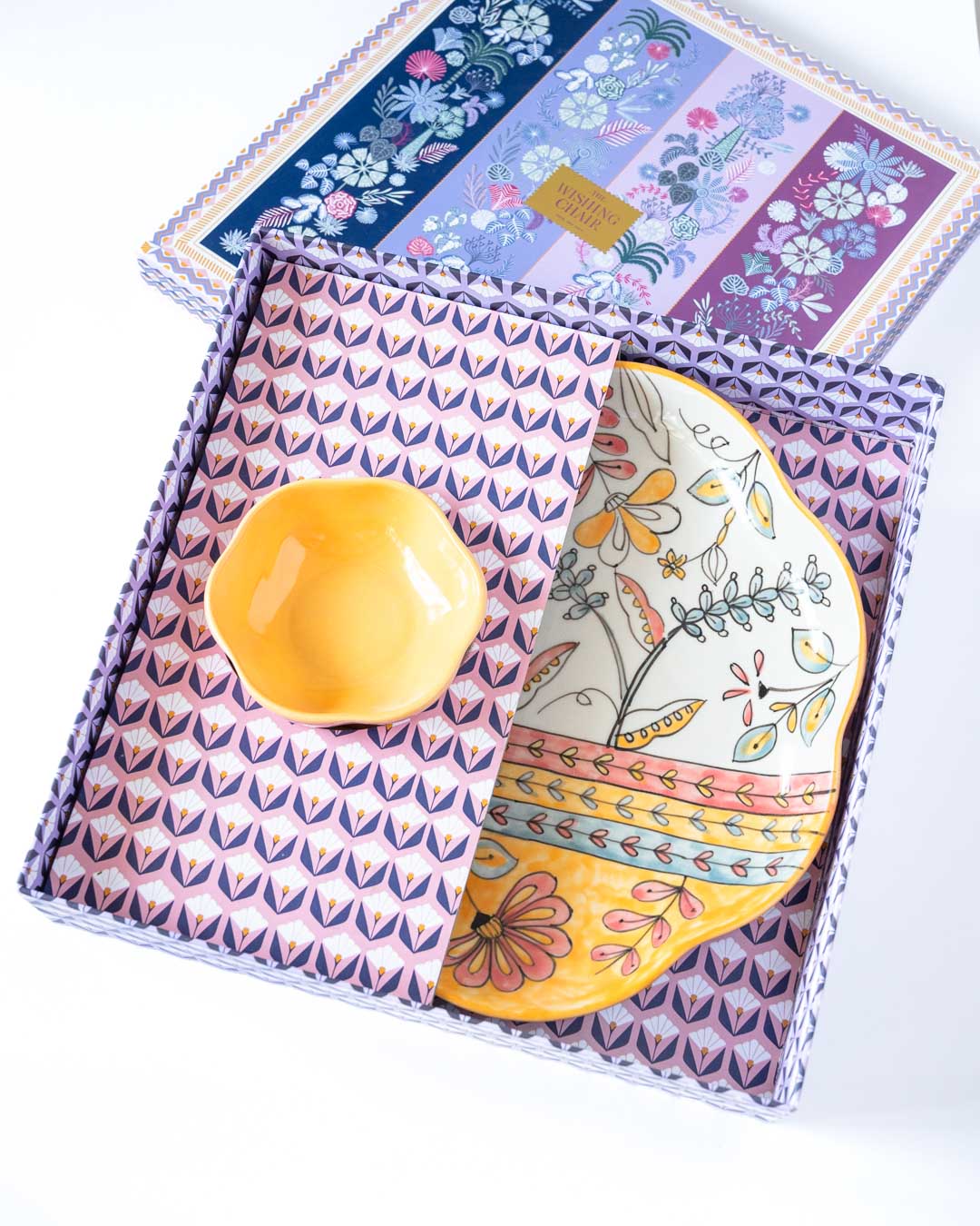 Pink Horizon Handpainted Mehfils & Bluebells  Gift box