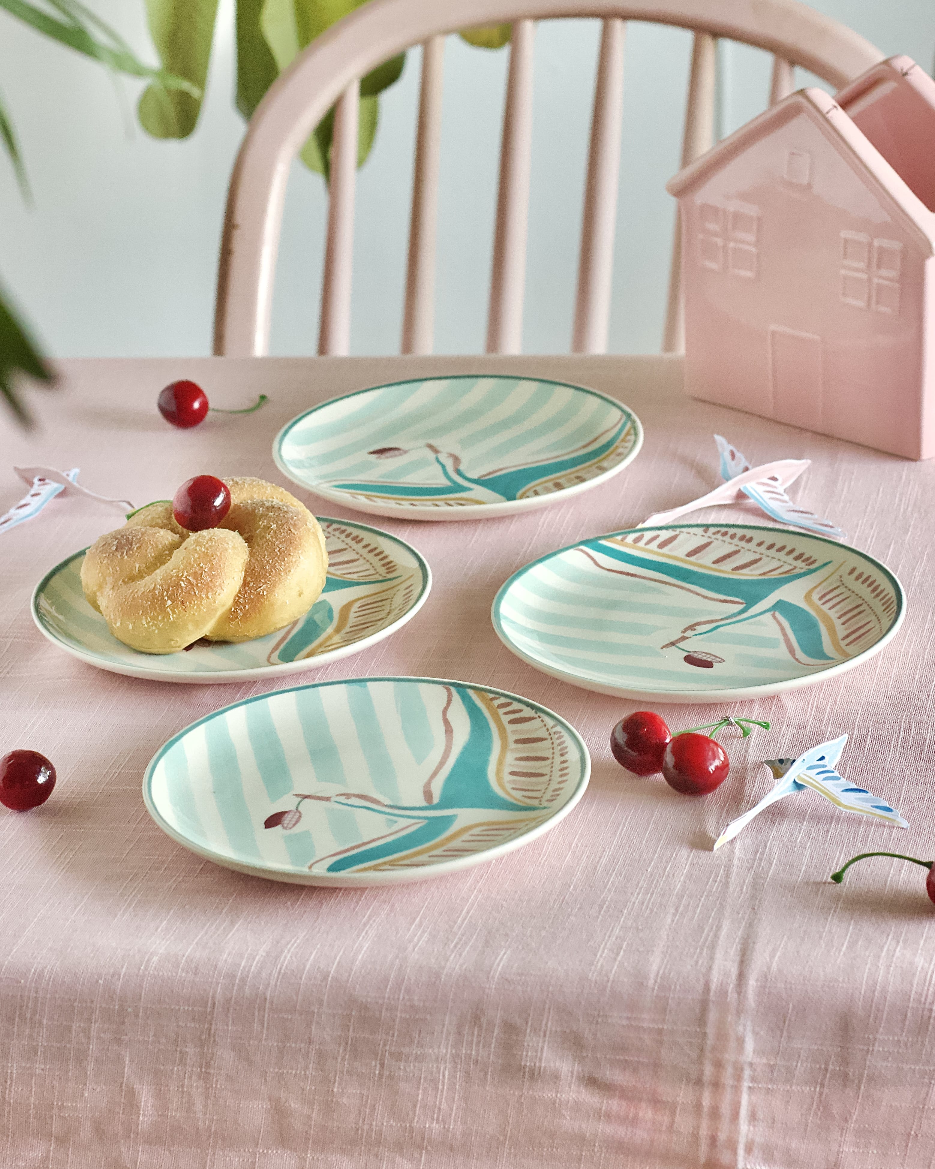 Plate Skylark Handpainted Ceramic Round Plate - Set of 4