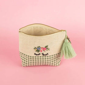 Pretty Eyes Pouch