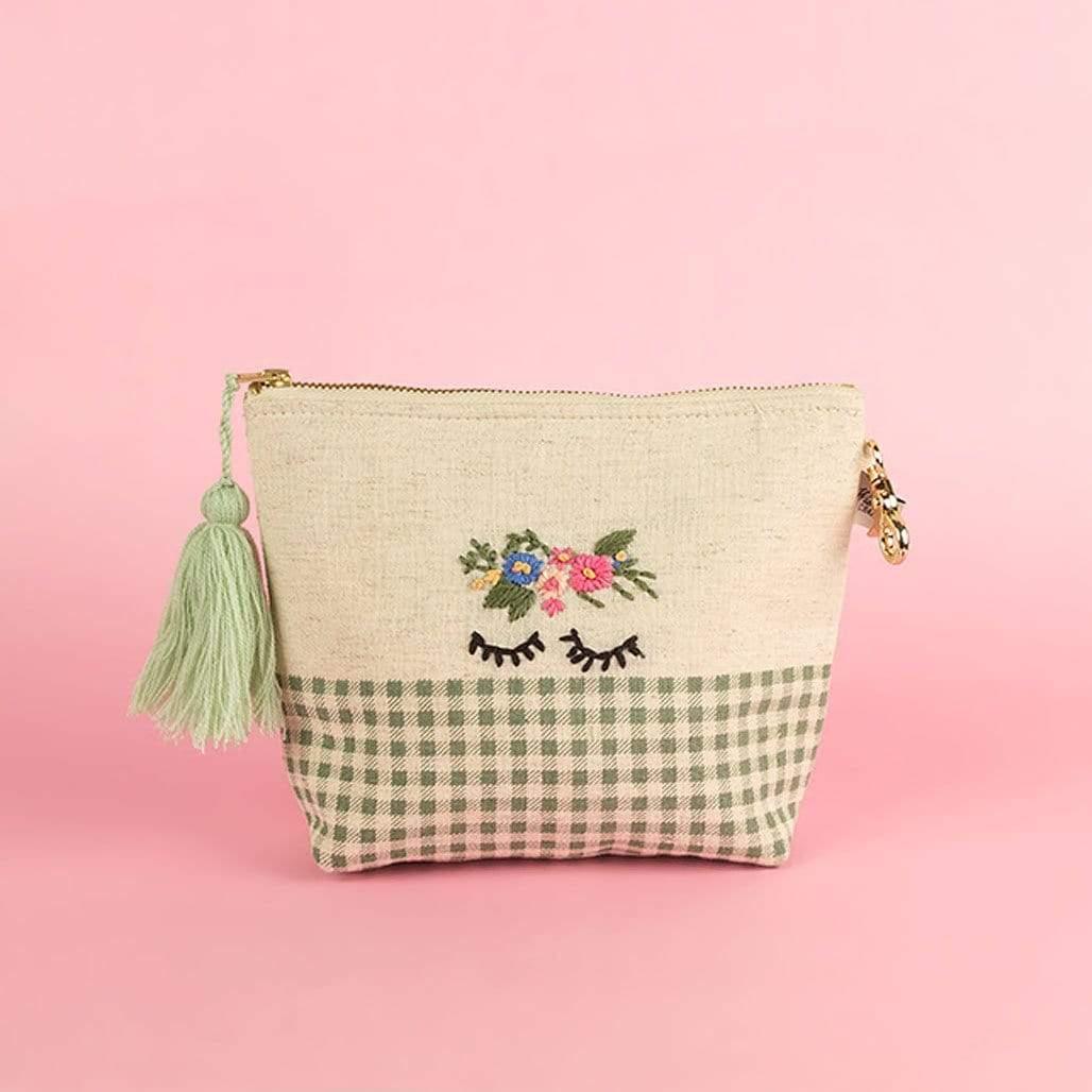 Pretty Eyes Pouch