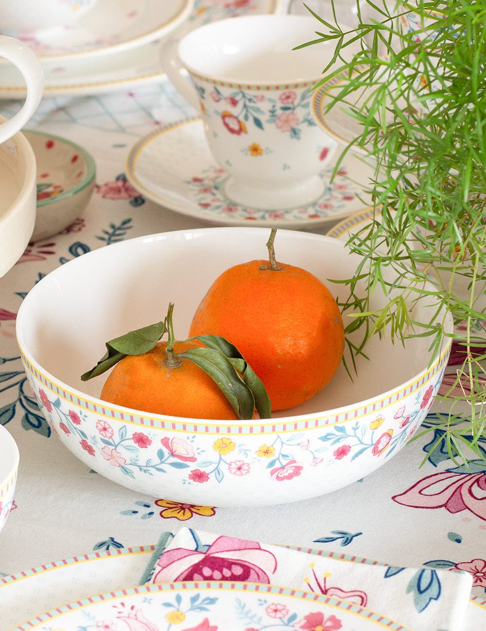 Raindrops And Roses 7" Bowl- Set Of 2