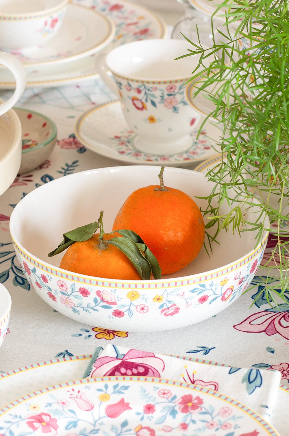 Raindrops And Roses 7" Bowl- Set Of 2