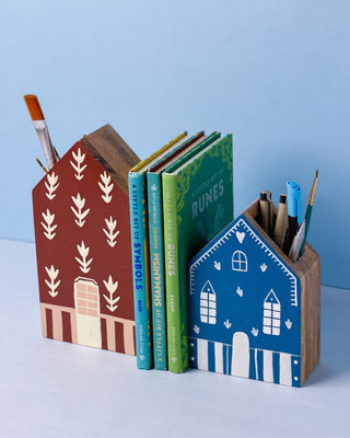 Reading Roofs Hanpdainted Bookends - Set of 2