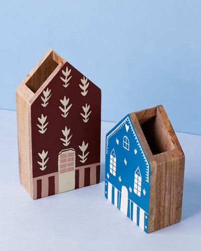 Reading Roofs Hanpdainted Bookends - Set of 2