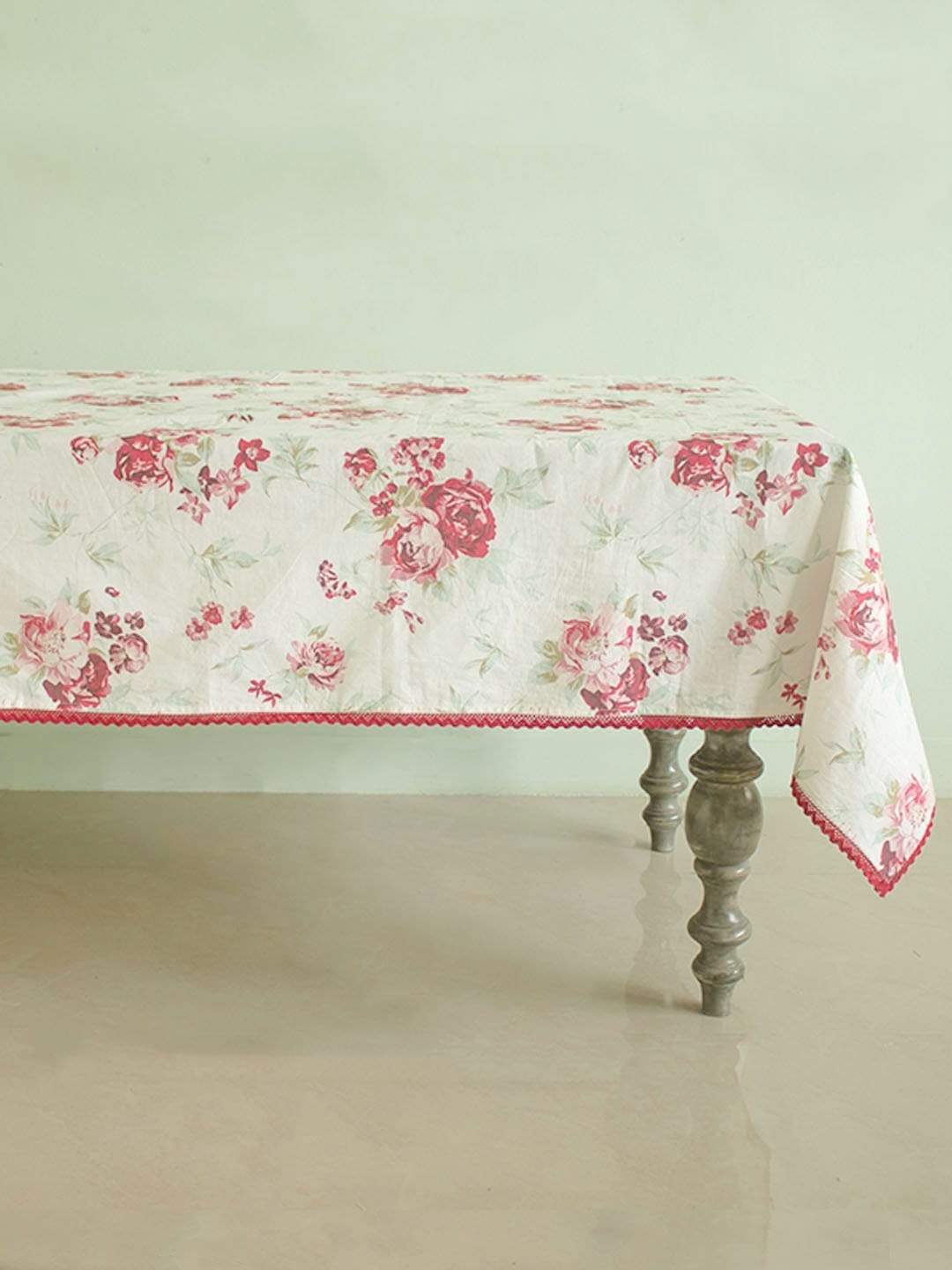 Red Rose Table Cover