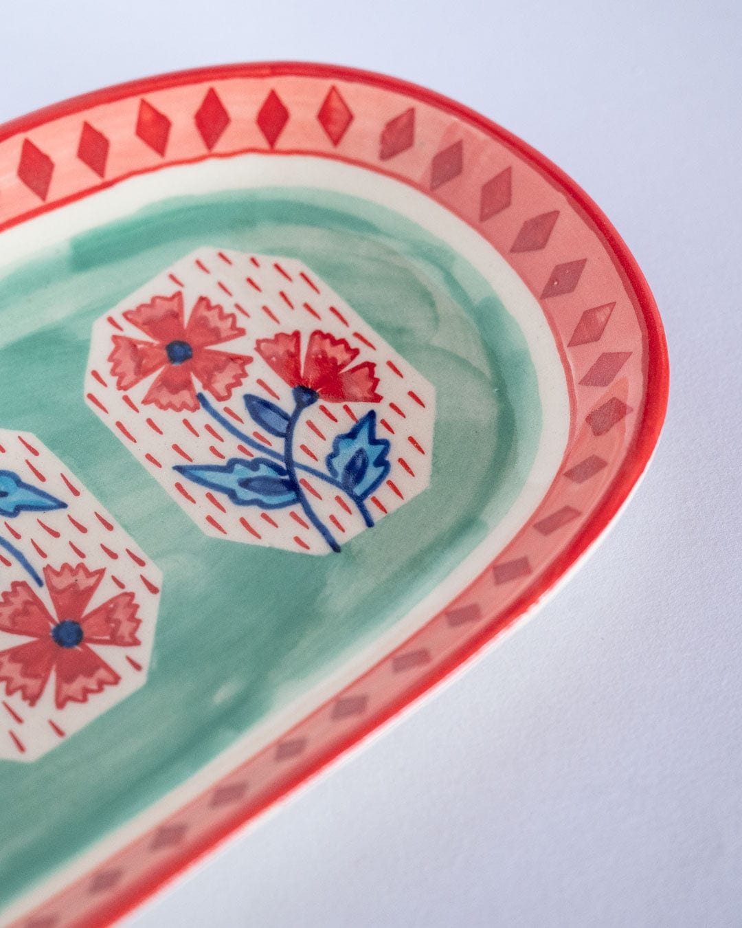 serveware Poppies & Play Hand-painted Oval Platters.