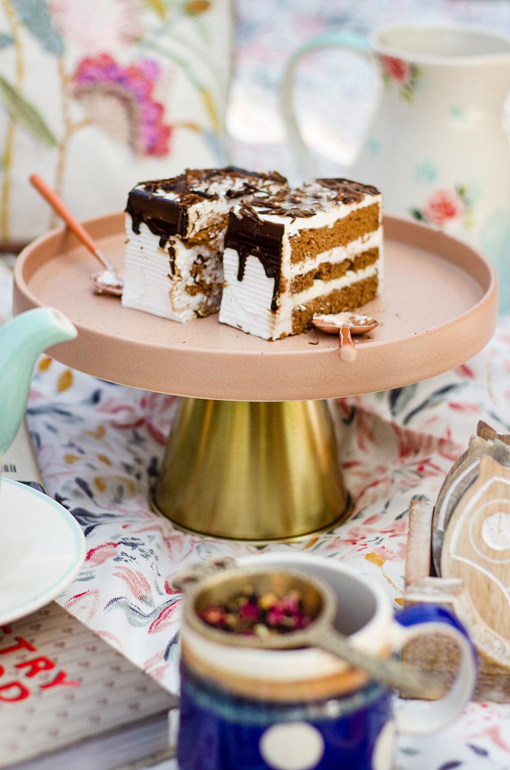 Silver Peonies Cakestand With Metallic Removable Stand