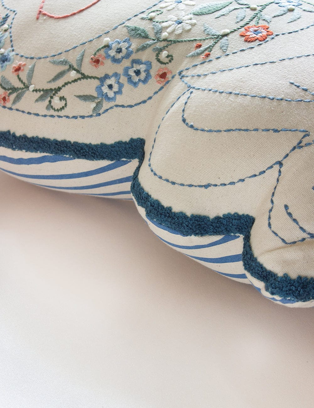 Simba Shaped Cushion with filling