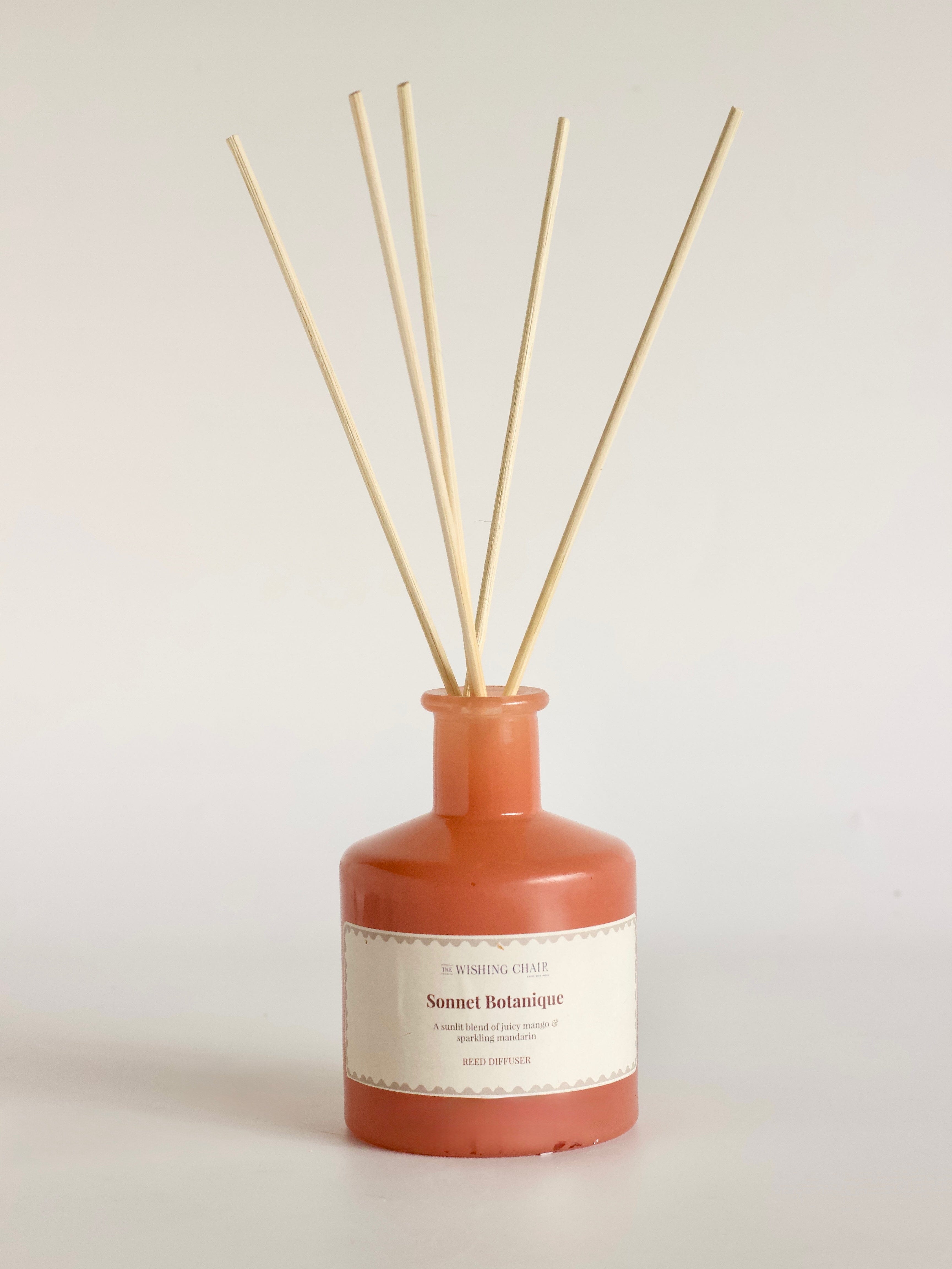 Sonnet Botanique - Reed Diffuser With Ceramic Vase and Botanical Flowers | The Wishing Chair