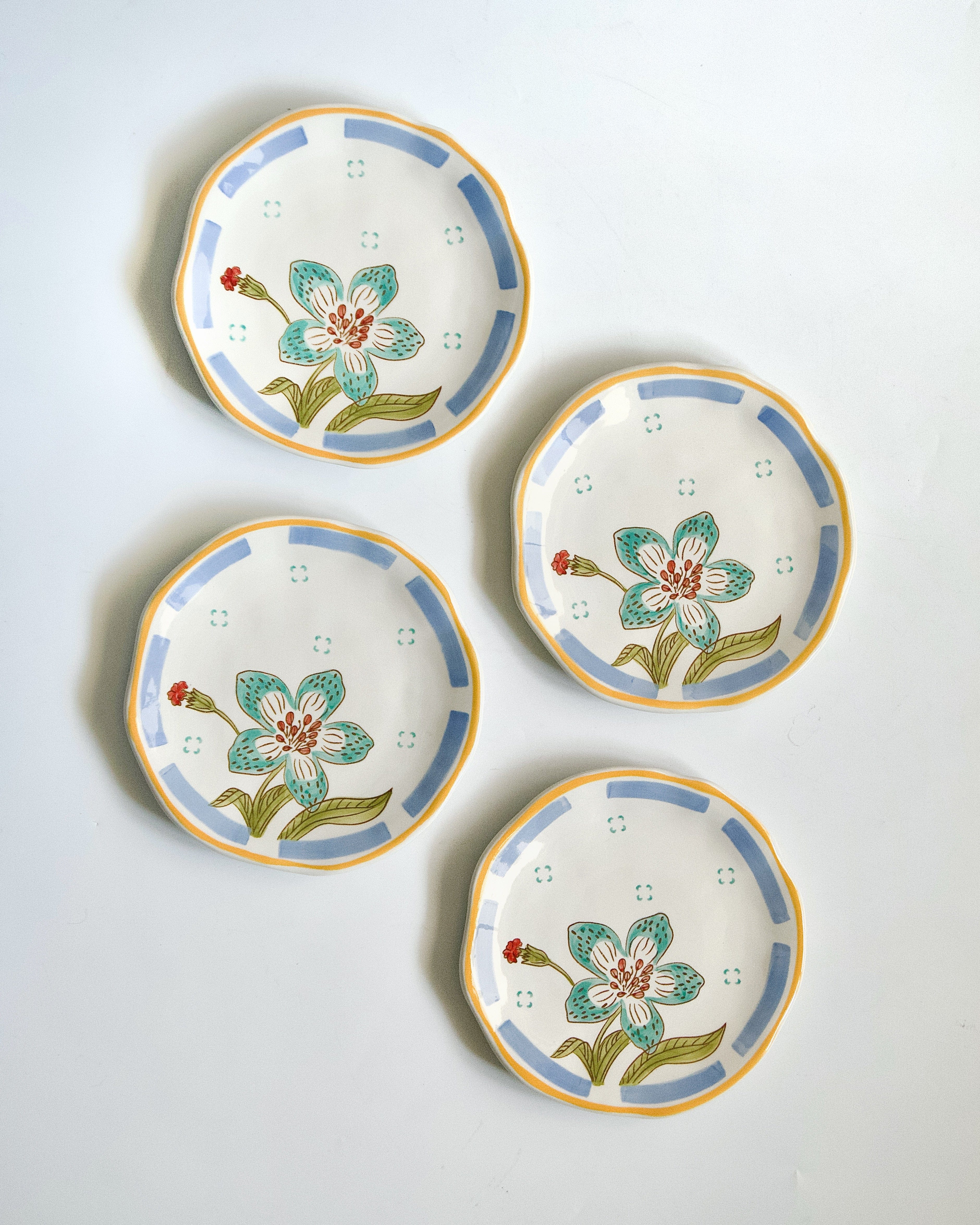 Stripe & Stem Round Snack Plates - Set of 4