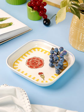 Stripe & Stem Square Snack Plates - Set of 4