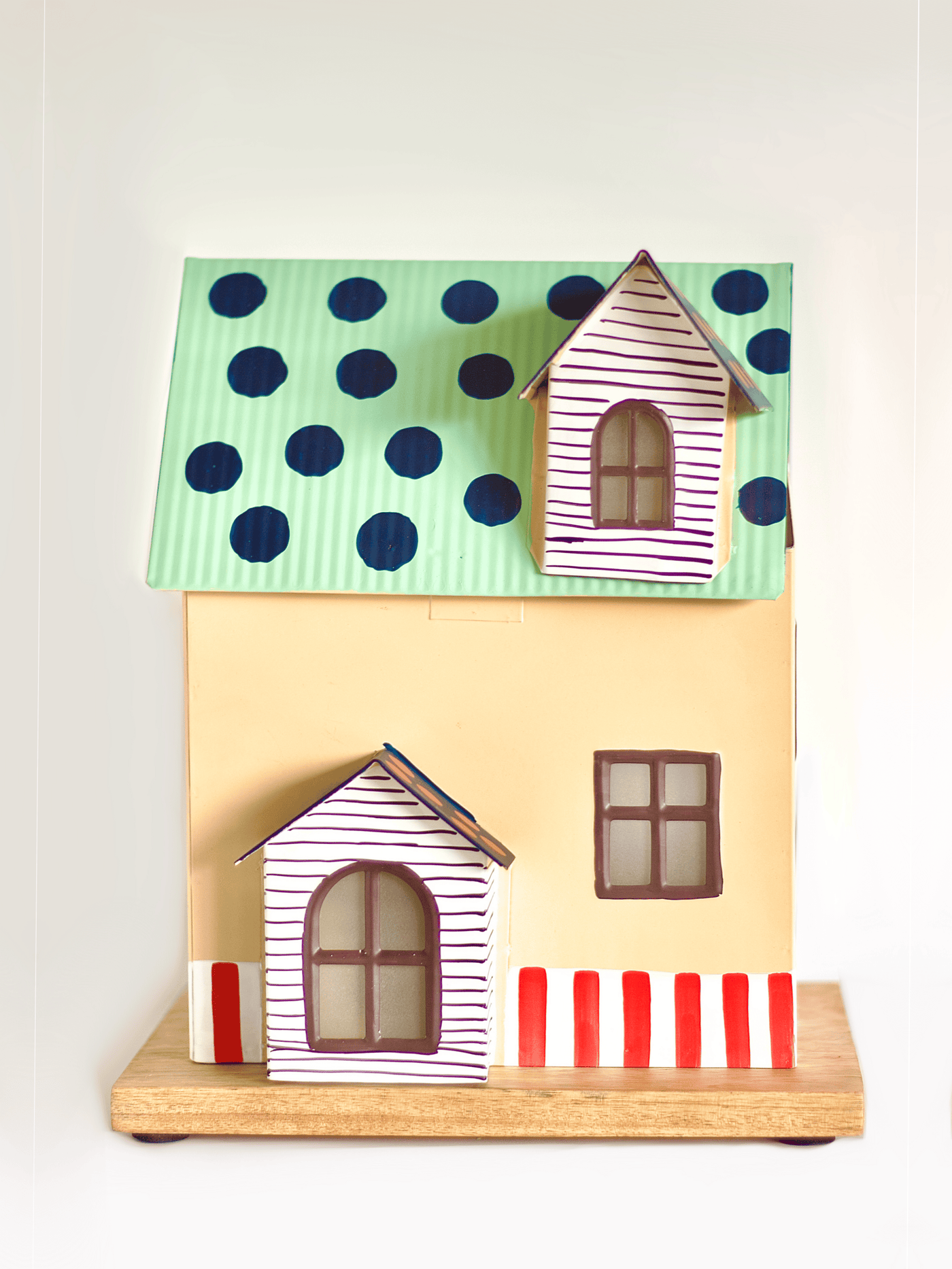 Take Me Home Lamp - Beige