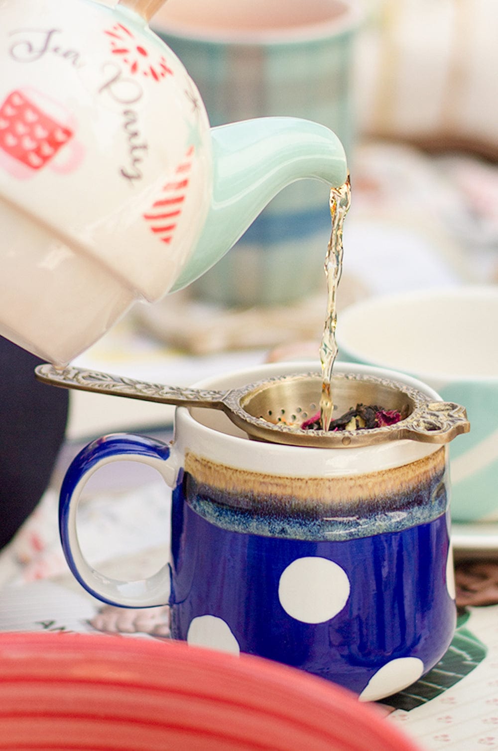 Voila Tea Strainer - The Wishing Chair