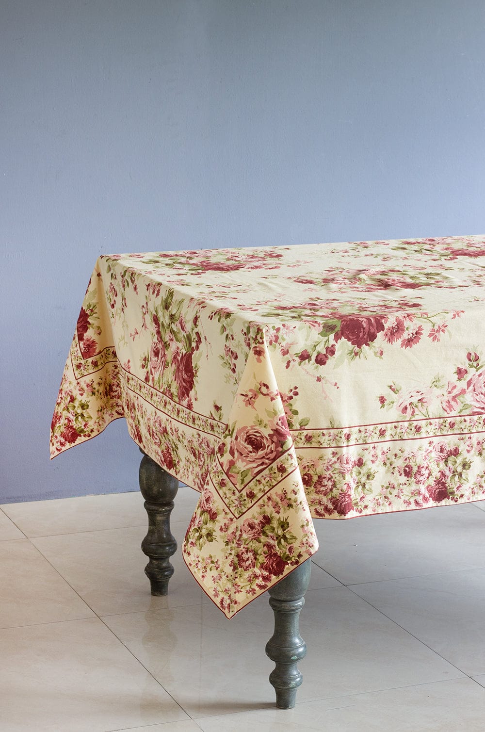Cottage Antique Breakfast Cloth -4 Seater